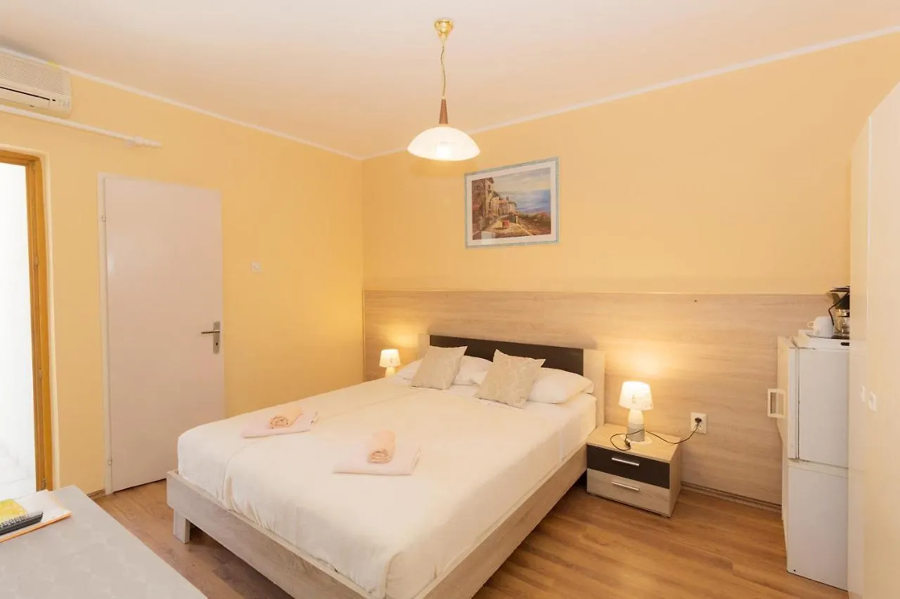 Rooms And Apartments Palma B&B Medulin 3*,