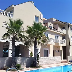 villa-kastel.hotelinzadar.com/