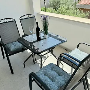 apartments-petra-zadar.hotelinzadar.com/